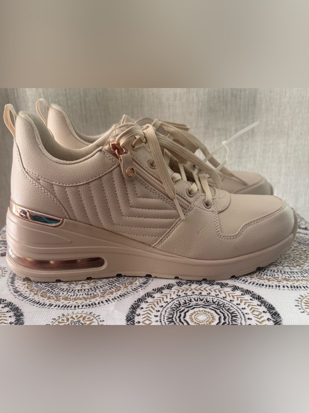 Skechers Street Million Air Women’s Wedge Sneakers Beige/Natural Colorway 10